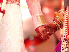 दिल छू लेने वाली खबर! बेटी को शादी में पिता ने दिया ये खास सरप्राइज, दुल्हन की आंखों से छलक पड़े आंसू