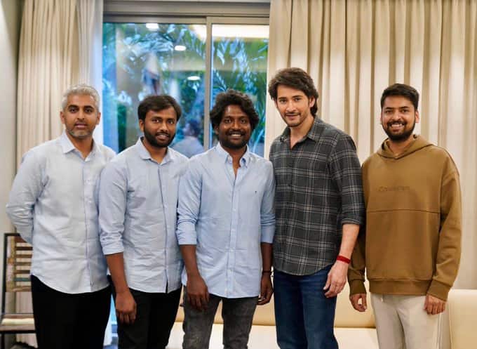 ఆ ఫోటోలు నెట్టింట వైరల్ అవుతున్నాయి.Photo Credit@Suhas/Instagram