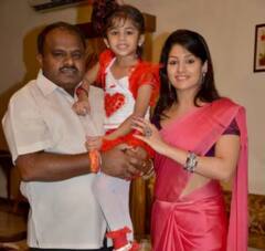 HD Kumaraswamy and Radhika Love Story : ਰਾਧਿਕਾ ਨੇ 27 ਸਾਲ ਵੱਡੇ ਐਚਡੀ ਕੁਮਾਰਸਵਾਮੀ ਨਾਲ ਕਰਵਾਇਆ ਸੀ ਦੂਸਰਾ ਵਿਆਹ, ਬੇਹੱਦ ਦਿਲਚਸਪ ਹੈ ਦੋਵਾਂ ਦੀ ਲਵ ਸਟੋਰੀ