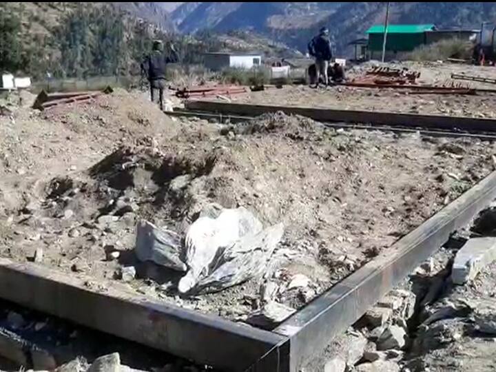 Joshimath Families Will Soon Get Pre Fabricated Houses Construction Are Under Process ANN Joshimath Sinking: भू-धंसाव से प्रभावित परिवारों को जल्द मिलेंगे प्री फेब्रिकेटेड भवन, तेजी से किया जा रहा निर्माण