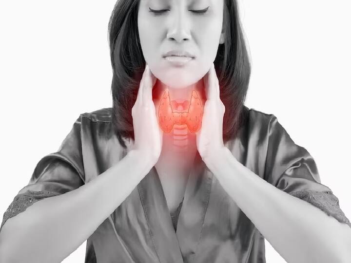 Esophageal cancer These symptoms of esophageal cancer can be taken lightly do you have this problem in your throat Esophageal Cancer: एसोफैगल कैंसर के इन लक्षण को हल्के में लेना पड़ सकता है भारी, गले में ये दिक्कत आपको तो नहीं?