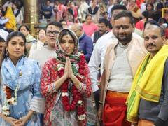 उज्जैन नगरी पहुंची भूमि पेडनेकर, मंदिर में किए महाकालेश्वर के दर्शन, देखें फोटो