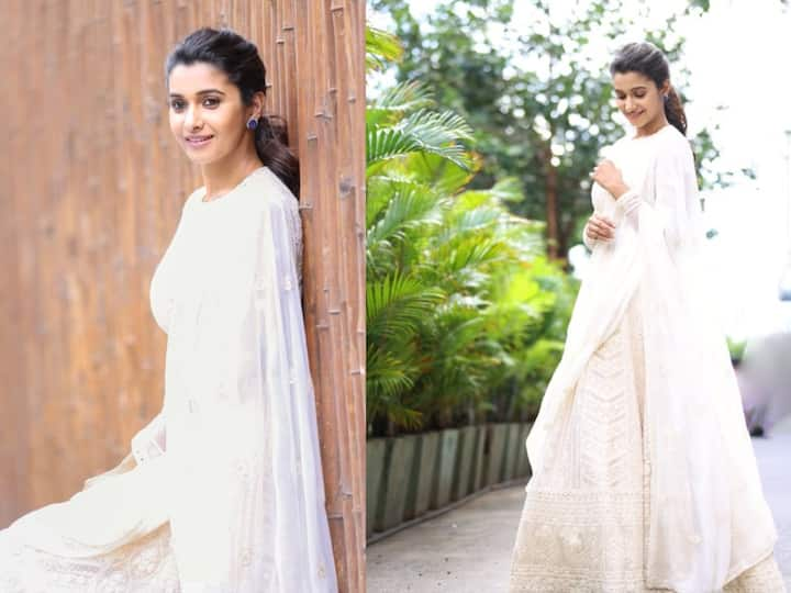 Priya Bhavani Shankar photos : தமிழ் சினிமாவில் நடித்து வரும் ப்ரியா பவானி ஷங்கர் புது புகைப்படங்களை வெளியிட்டுள்ளார்.