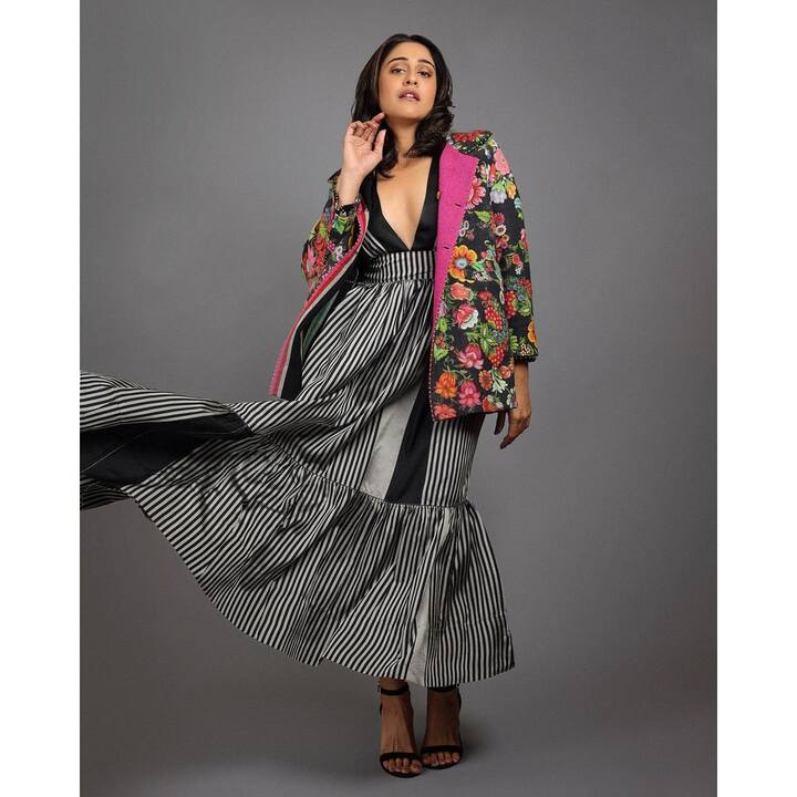 రెజీనా ఒకప్పుడు టాలీవుడ్లో క్రేజీ హీరోయిన్. ‘ఎస్.ఎం.ఎస్’ చిత్రంతో టాలీవుడ్ కు ఎంట్రీ ఇచ్చిన ఈ బ్యూటీ ఆ తర్వాత ‘రొటీన్ లవ్ స్టోరీ’ ‘కొత్త జంట’ ‘పిల్లా నువ్వులేని జీవితం’ ‘సుబ్రహ్మణ్యం ఫర్ సేల్’ సినిమాలతో హిట్టు కొట్టి వరుస ఆఫర్స్ అందిపుచ్చుకుంది.