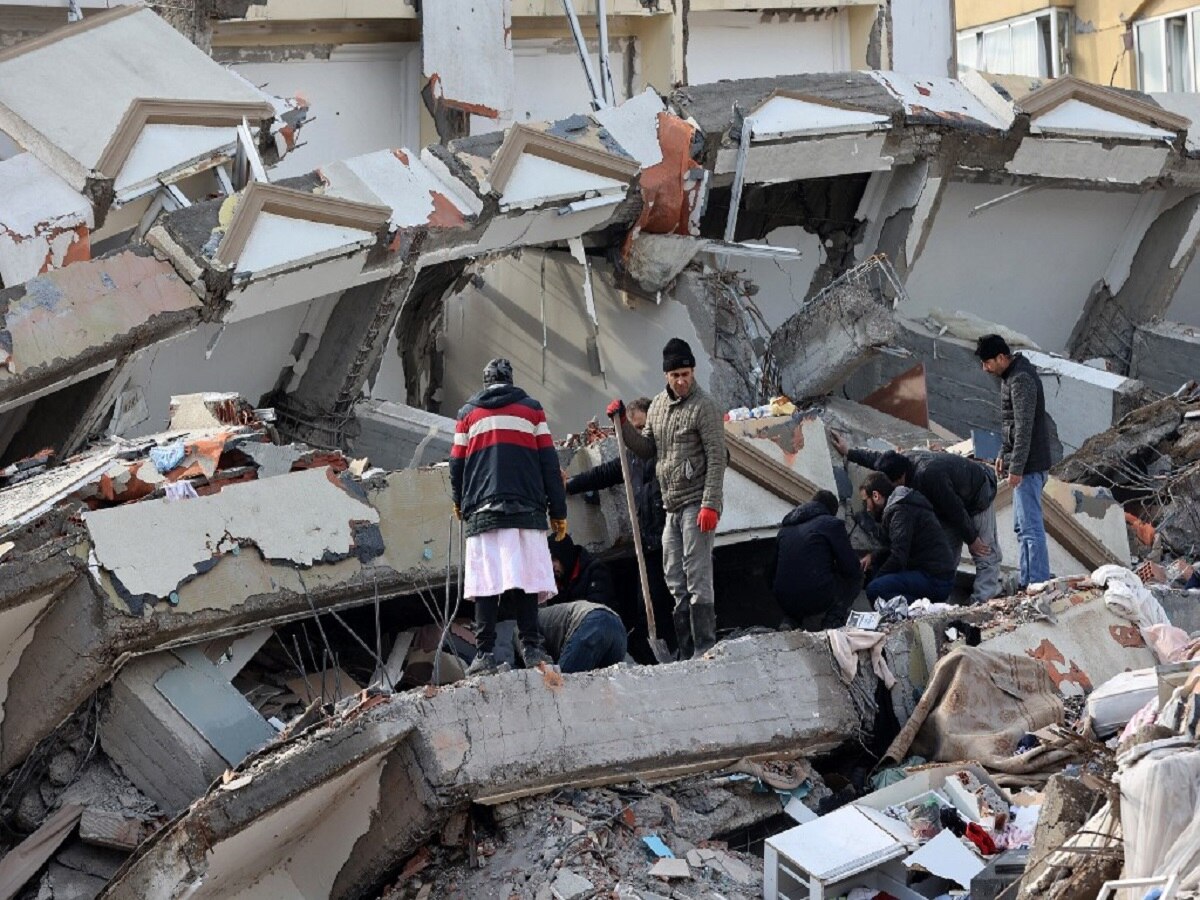 HRW calls for investigation into public officials for collapsed buildings  in earthquake