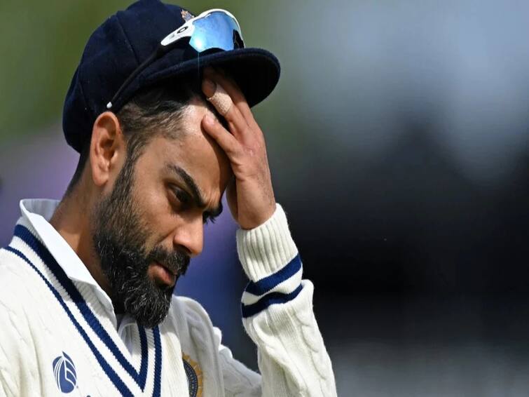 Virat Kohli loses new phone without unboxing shares on Twitter fans hit influencer mode on launch of new phone Virat Kohli’s New Phone: புதிய போனை வாங்கிய கோலி.. பார்க்காமலே தொலைத்த சோகம்... ட்விட்டரில் பதிவிட்டு சோகம்..!