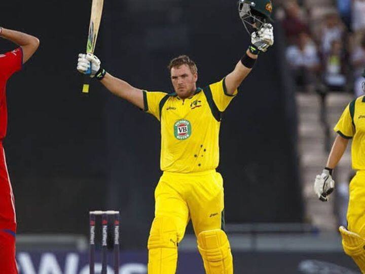 Aaron Finch Retirement: भारत आणि ऑस्ट्रेलिया कसोटी सामन्यांना सुरुवात होण्यापूर्वीच ऑस्ट्रेलियाचा विश्वचषक विजेता कर्णधार आरोन फिंचने सर्व प्रकारच्या क्रिकेटमधून निवृत्ती जाहीर केली आहे.