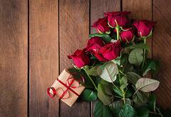 Rose Day 2023 : अदभूत! 15 वर्षातून एकदा फुलतं 'हे' गुलाब, 100 कोटींहून जास्त किंमत