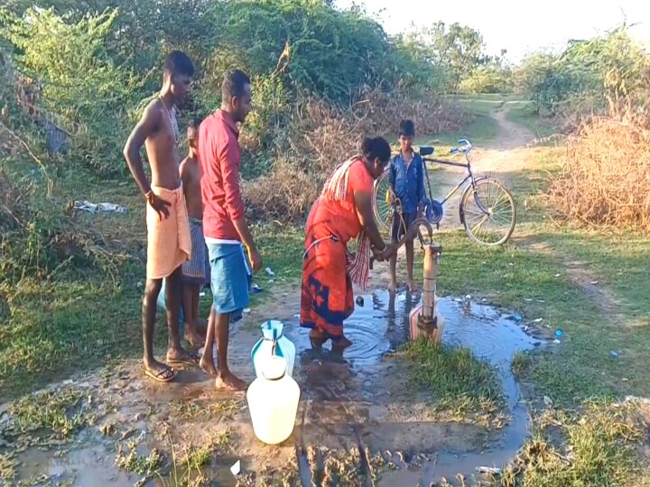 Mayiladuthurai: கொள்ளிடம் அருகே குடிநீருக்காக அலையும் கிராம மக்கள் - அரசு நடவடிக்கை எடுக்குமா..?