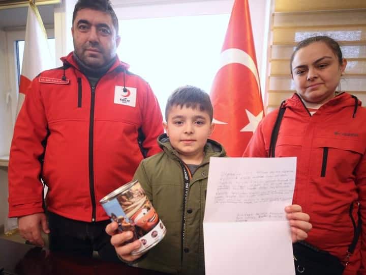Turkiye Earthquake: Amidst the devastation of Turkish earthquake, this message of 9-year-old child will make you emotional, donated all the money of the piggy bank
