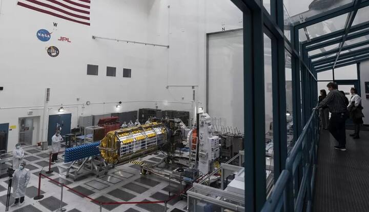 निसार उपग्रह फेब्रुवारी महिन्याच्या शेवटच्या आठवड्यापर्यंत भारतात दाखल होईल. निसार उपग्रह 40 फूट व्यास एवढ्या आकाराचा आहे.