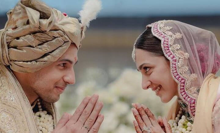 Bollywood Wedding: প্রেমকে পরিণতি দিলেন বলিউডের দুই তারকা। সাতপাকে বাঁধা পড়লেন রাজস্থানে। অপেক্ষার অবসান ঘটিয়ে সামনে আনলেন ছবি।