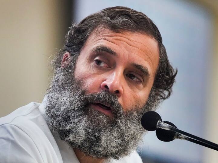 BJP Domariaganj MP Jagdambika Pal got angry on Congress MP Rahul Gandhi told CM Yogi Adityanath thug UP Politics: राहुल गांधी ने सीएम योगी को बताया 'ठग' तो भड़की बीजेपी, सांसद ने यूं किया पलटवार