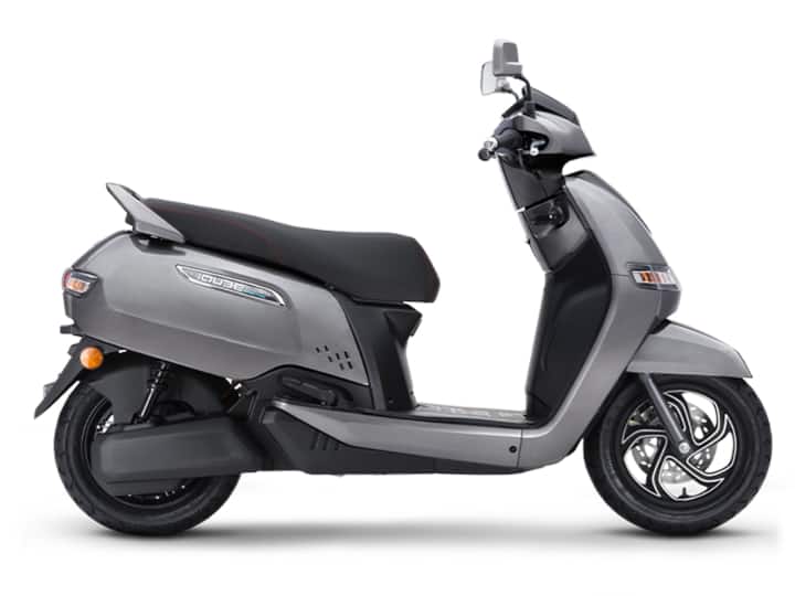 TVS iQube vs Hero Vida V1: टीवीएस आईक्यूब या हीरो विडा वी1 दोनों में कौन-सा इलेक्ट्रिक स्कूटर है बेहतर, देखें कंपेरिजन Here is the comparison of two electric scooters tvs iqube and hero vida v1 check the details TVS iQube vs Hero Vida V1: टीवीएस आईक्यूब या हीरो विडा वी1 दोनों में कौन-सा इलेक्ट्रिक स्कूटर है बेहतर, देखें कंपेरिजन
