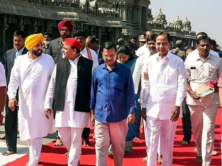 Lok Sabha Elections 2024 Opinion Poll Survey Third Front without Congress BJP NDA UPA बनने से पहले ही डूब गई तीसरे मोर्चे की लुटिया! 2024 में किसके बीच कड़ा मुकाबला, सर्वे ने खोला राज