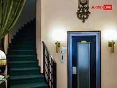 सीढ़ियों के नीचे गलती से भी न रखें ये चीजें, बढ़ सकती है आर्थिक तंगी