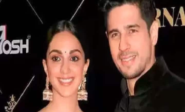 বরং গতবছর শাহিদ কপূরই তাঁদের বিয়ে নিয়ে ইঙ্গিতপূর্ণ মন্তব্য করেন। শীঘ্রই কিয়ারা এবং সিদ্ধার্থ সম্পর্ককে পরিণয়সূত্রে বাঁধতে পারেন বলে জল্পনা উস্কে দেন।