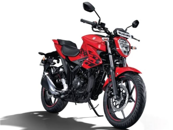 नवीन Suzuki Gixxer रेंज 9 नवीन रंगांमध्ये सादर करण्यात आली आहे. त्यापैकी 3 आता मॅट पेंट स्कीममध्ये आहेत. नवीन Suzuki Gixxer बाईक रेंजची किंमत 1.40 लाख ते 2.02 लाख रुपयांदरम्यान (एक्स-शोरूम) आहे. कंपनीने या बाईकमध्ये अनेक नवीन फीचर्स दिले आहेत.