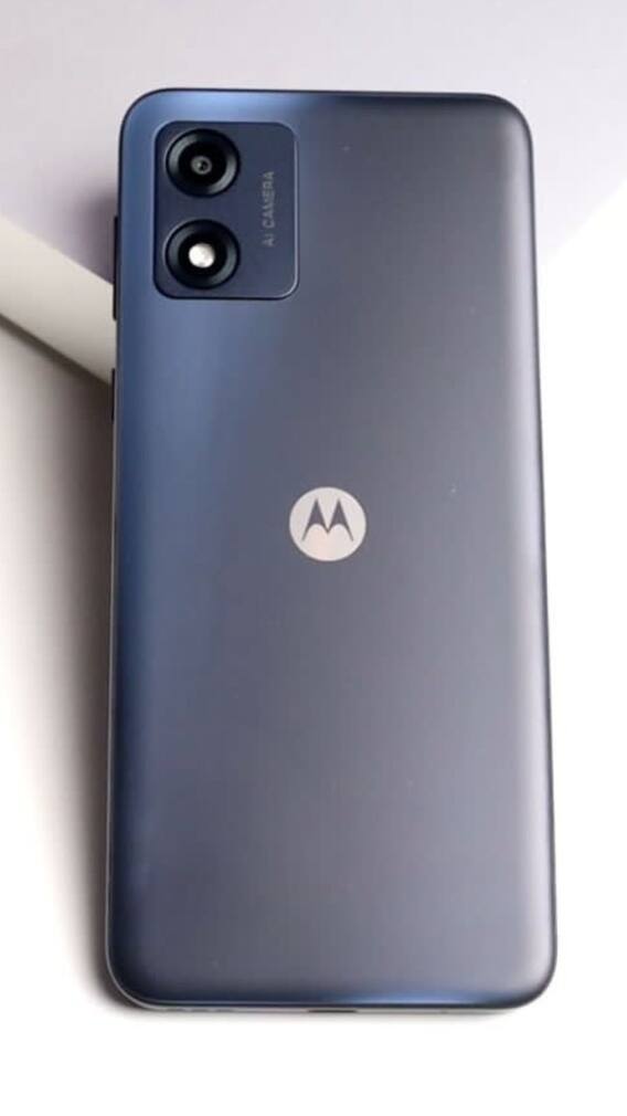 ৭ হাজারে ঝাঁ-চকচকে স্মার্টফোন