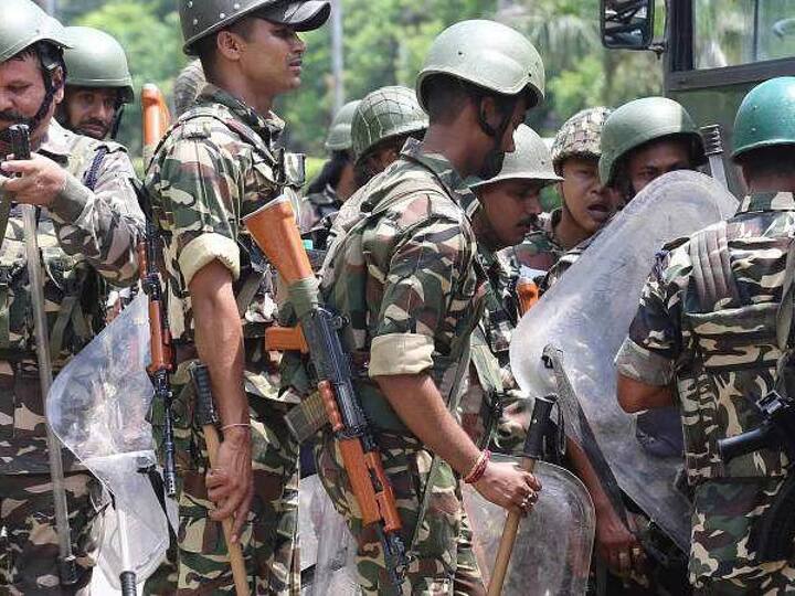 Tamil Nadu Chief Electoral Officer Satyapratha Sahu has said that 3 more central security forces have been appointed for Erode by-election security. Erode East By Election: ஈரோடு கிழக்கு இடைத்தேர்தலில் கூடுதல் பாதுகாப்பு நியமனம்.. படை எடுக்கும் மத்திய பாதுகாப்பு படையினர்..
