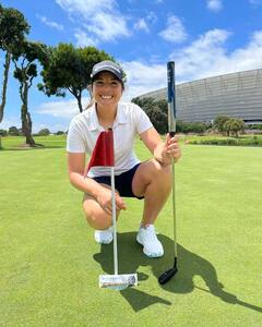 Women Cricketers: கிரிக்கெட் உலகின் அழகிகளாக வலம் வரும் வீராங்கனைகள்!