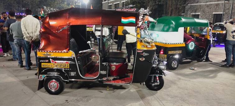 maharashtra news nashik news Rickshaw decoration competition organized in Nashik on Cm Shinde's birthday Nashik News : नाशिकमध्ये नादखुळी रिक्षा सौंदर्य स्पर्धा, 21 हजारांचं बक्षीस अन् एक लाखांचा विमाही!
