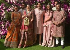 Akash Ambani Shloka Mehta Age: बेटे आकाश से उम्र में कितनी बड़ी हैं अंबानी परिवार की बड़ी बहू श्लोका मेहता? सामने आई जानकारी