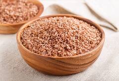 Brown Rice : வெள்ளை அரிசிக்கு டஃப் கொடுக்கும் பழுப்பு அரிசியின் அற்புத நன்மைகள்...