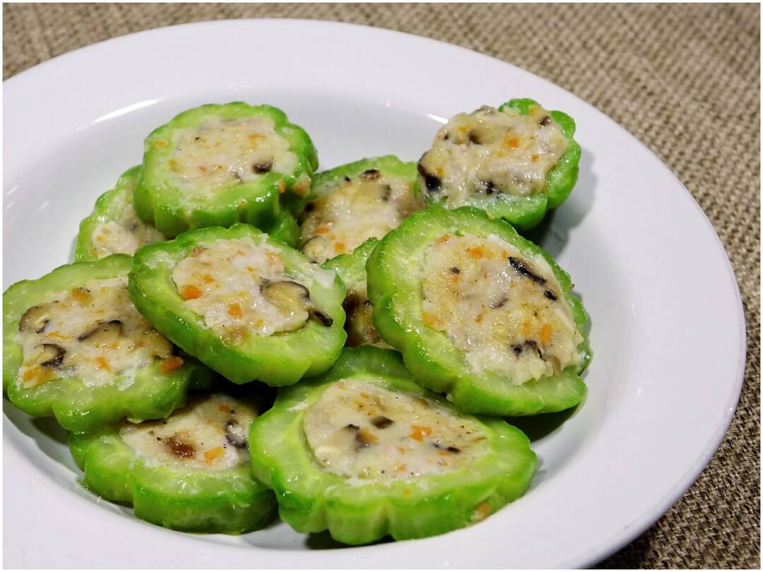 Simple Best Ways To Remove Bitter From Kakarakaya Or Bitter Gourd Bitter Gourd: కాకరకాయ చేదు వదిలించే సింపుల్ మార్గాలు ఇవే!