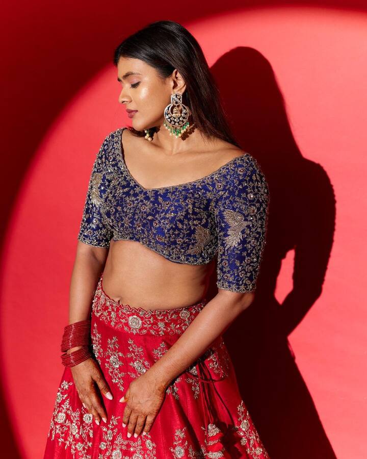 ఇప్పుడు సినిమా అవకాశాల్లేక ఖాళీగా ఉంది. -Image credit: Hebah Patel/Instagram