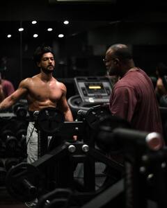 Aayush Sharma Pics: फिटनेस के मामले सलमान खान को टक्कर देते हैं बहनोई आयुष शर्मा, ये तस्वीरें हैं पक्का सबूत