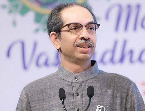 पळपुट्यांना पक्षावर दावा सांगण्याचा कोणताही अधिकार नसल्याचे उद्धव ठाकरे म्हणाले.