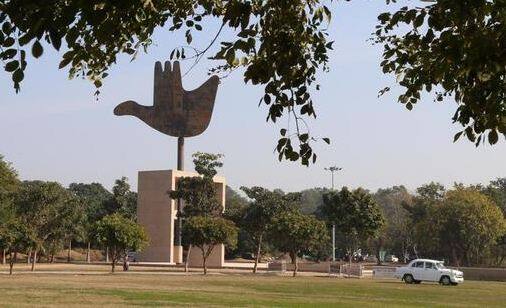 Good news for Chandigarhs! Now there will be official work on Sunday as a holiday ਚੰਡੀਗੜ੍ਹੀਆਂ ਲਈ ਖੁਸ਼ਖਬਰੀ! ਹੁਣ ਐਤਵਾਰ ਨੂੰ ਛੱਟੀ ਵਾਲੇ ਦਿਨ ਵੀ ਹੋਣਗੇ ਸਰਕਾਰੀ ਕੰਮ