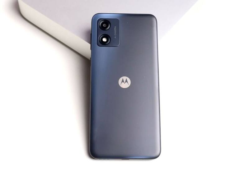Motorola Smartphone Moto E13 Launched in India Know the price and specifications Moto E13: ৭ হাজার টাকারও কমে ভারতে হাজির মোটোরোলার নতুন স্মার্টফোন, কী কী ফিচার রয়েছে