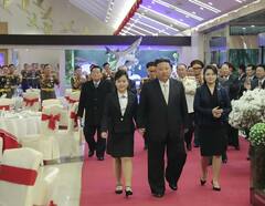 दुनिया की नजरों में आई कोरियाई तानाशाह की बेटी, Kim Jong की ये तस्वीरें नहीं देखी होंगी आपने