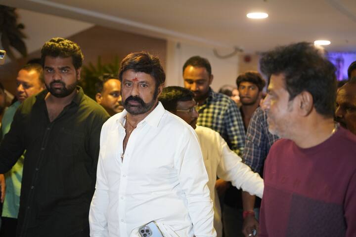 'వేద' ప్రీ రిలీజ్ వేడుకలో బాలకృష్ణ, శివ రాజ్ కుమార్