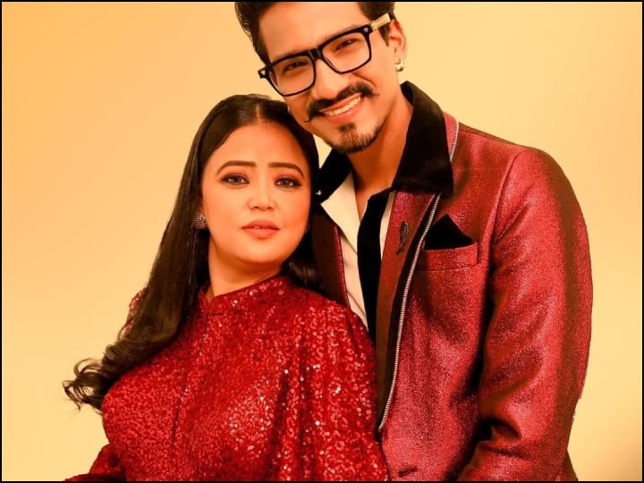 Bharti Singh Harsh Love Story: वेलेंटाइन वीक चल रहा है जिसमें आपको हम आपकी फेवरेट कॉमेडी क्वीन भारती सिंह की लव लाइफ के बारे में बता रहे हैं. भारती को हर्ष लिम्बाचिया ने बड़ी मुश्किल से पटाया था.