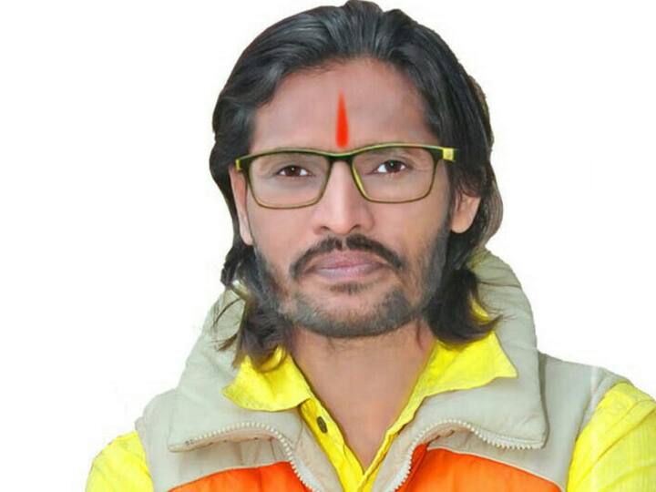बिचुकलेने कसबा विधानसभेसाठी उमेदवारी अर्ज दाखल केला आहे.