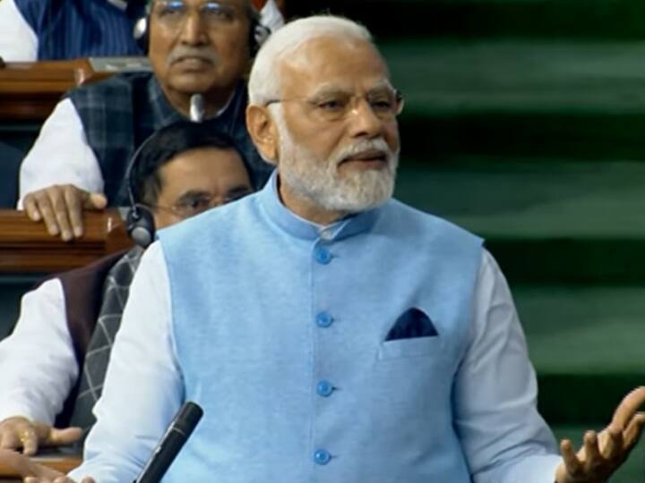 PM Modi Speech In Lok Sabha Rahul Gandhi Adhir Ranjan Chowdhury Congress 10 Points Adani PM Modi Speech: 2G-CWG का जिक्र कर पीएम मोदी ने कांग्रेस को घेरा तो राहुल गांधी बोले- हमारे सवालों का नहीं मिला जवाब | 10 बड़ी बातें