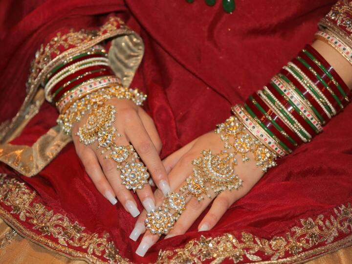 Cheater Dulhan the bride absconded after taking Shadi ke fere in Papipat groom register FIR Panipat: सात फेरे लेने के तुरंत बाद ये बहाना बनाकर दुल्हन हुई फरार, वजह जानकर चौंक जाएंगे आप