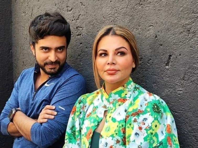 Rakhi Sawant Faints Outside The Police Station After Husband Adil Khan Durrani's Arrest