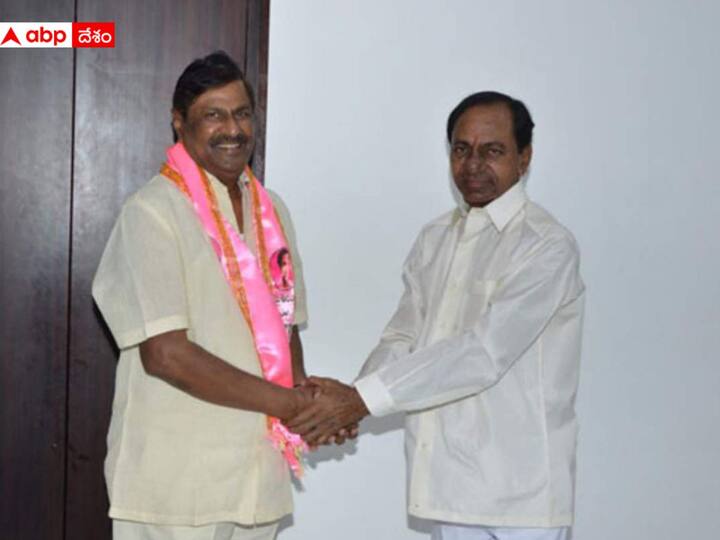 Nizababad Mandava Venkateshwara Rao likely to Join TDP soon, Chandrababu working on it DNN Nizababad Politics: కారు దిగి సైకిల్ ఎక్కనున్న మాజీ మంత్రి - త్వరలో టీడీపీలో చేరనున్న మండవ !