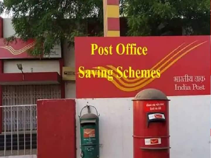 Post Office Schemes: बदलते वक्त के साथ निवेश के कई विकल्प आ गए हैं, लेकिन आज भी बहुत से लोग पुराने तरीके से ही निवेश करना पसंद करते हैं. आज भी लोग पोस्ट ऑफिस स्कीम्स में निवेश करना पसंद करते हैं.