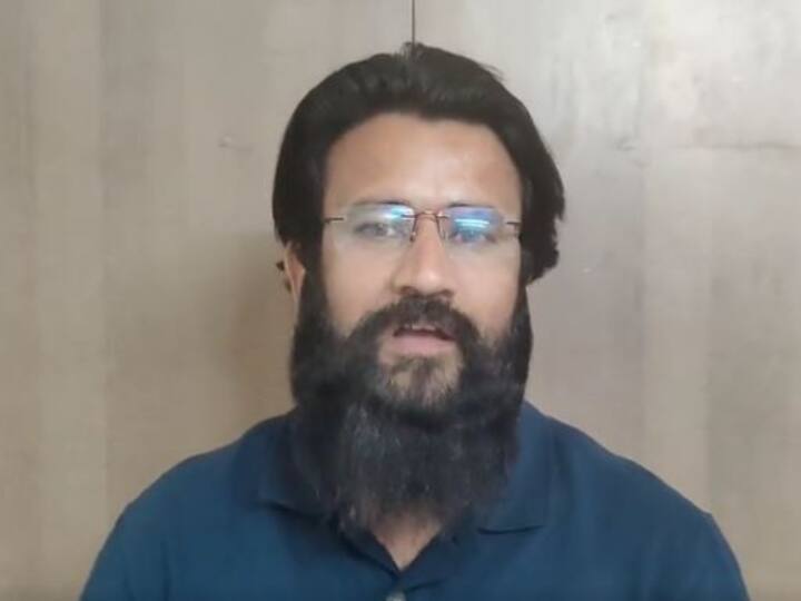 Rajasthan News Upen Yadav demanded the arrest of the policeman who lathicharged in Ajmer ann Rajasthan: 'मेरी दाढ़ी खींचने वाले SHO को अगर तीन दिन में सस्पेंड नहीं किया तो...' उपेन यादव ने दी चेतावनी