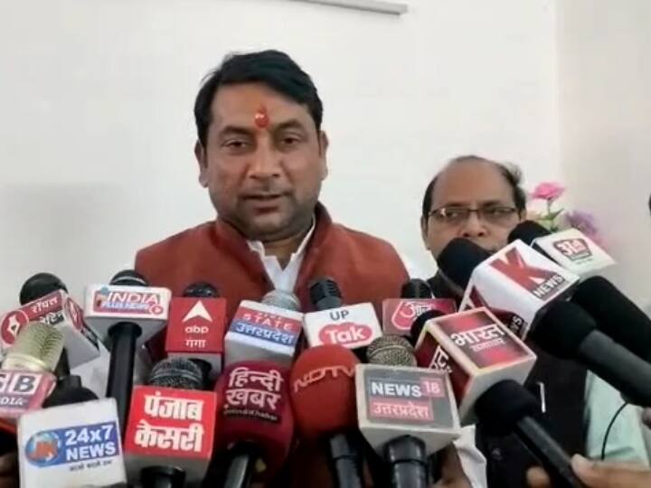 UP Politics Muzaffarnagar Minister Somendra Tomar Hits Back Rahul Gandhi Not Have Right To Statement On Religion ANN UP Politics: मंत्री सोमेंद्र तोमर का पलटवार- 'CM योगी पर राहुल गांधी की टिप्पणी सस्ती लोकप्रियता का जरिया'