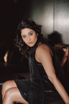 Regina Cassandra: 'எம்புட்டு இருக்குது ஆச..உன் மேல’ ரெஜின கசாண்ட்ராவின் கலக்கலான க்ளிக்ஸ்!