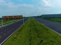 ट्रांसपोर्ट मिनिस्टर नितिन गडकरी ने शेयर की दिल्ली-मुंबई एक्सप्रेस-वे की शानदार तस्वीरें