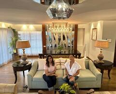 Pooja Dadlani House: किसी खूबसूरत महल जैसा है शाहरुख खान की मैनेजर का आलीशान घर, एक साल में इतने करोड़ लेती हैं सैलरी