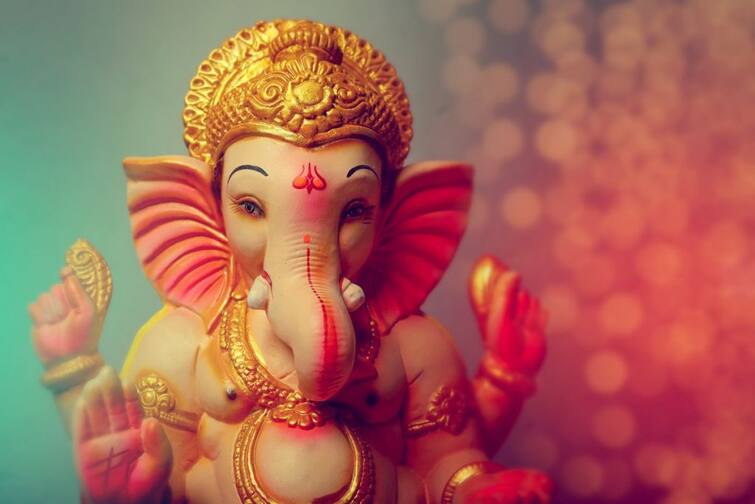 Sankashti Chaturthi 2023 vrat katha in marathi read to get blessing of lord ganesh Sankashti Chaturthi 2023  : संकष्टी चतुर्थीला पूर्ण होतील प्रत्येक इच्छा! 'ही' व्रत कथा वाचा, श्रीगणेशाचा आशीर्वाद मिळवा