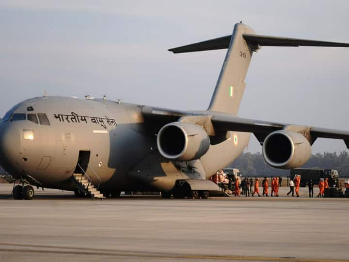 Operation Dost Another aircraft of the Indian Army carrying 135 tonnes of relief material reached Turkiye Syria Earthquake S Jaishankar pm modi Operation Dost: तबाही के निशान... तुर्किए बना श्मशान- 19 हजार मौतें, मदद करने पहुंचा भारत का छठा विमान